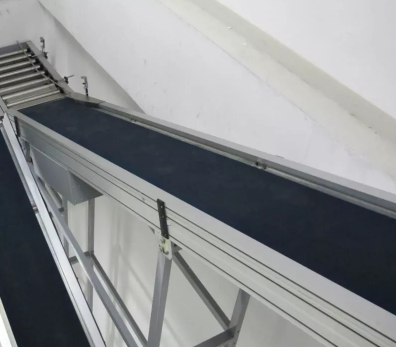 Наклонный ленточный конвейер